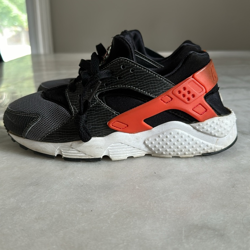 NIKE HUARACHE RUN (GS)